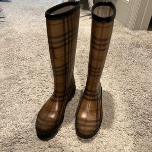 Burberry rain boots